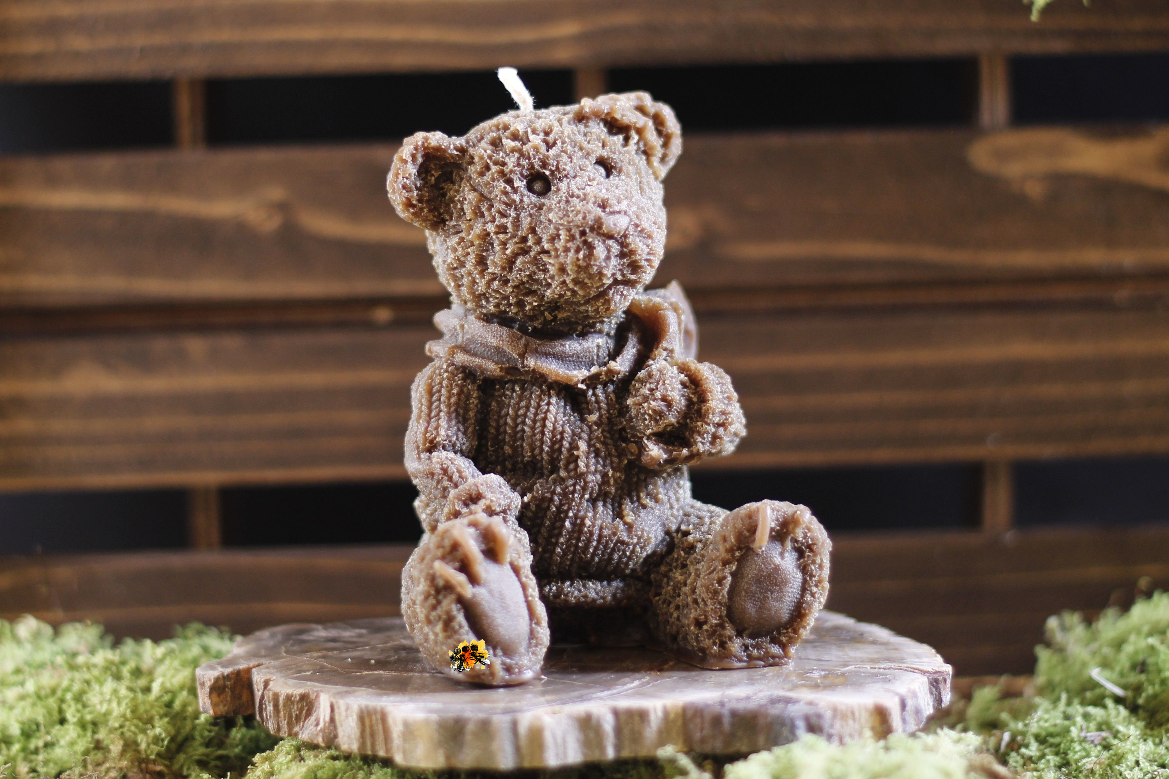 Bär "Rufus mit Schal" Bienenwachskerze braun