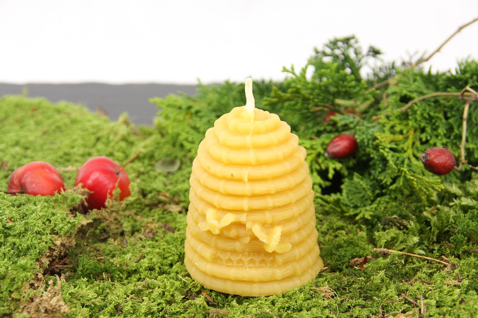 Bienenkorb, Bienenwachskerze