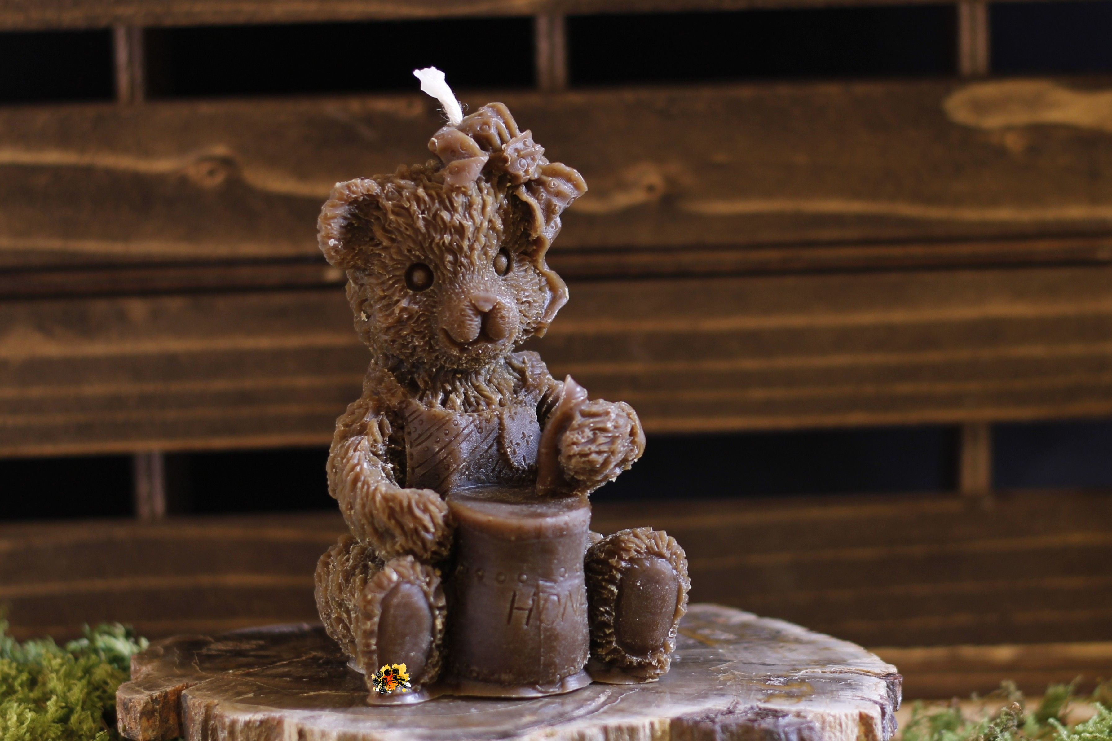 Bär "Hannah mit Honigtopf" Bienenwachskerze braun