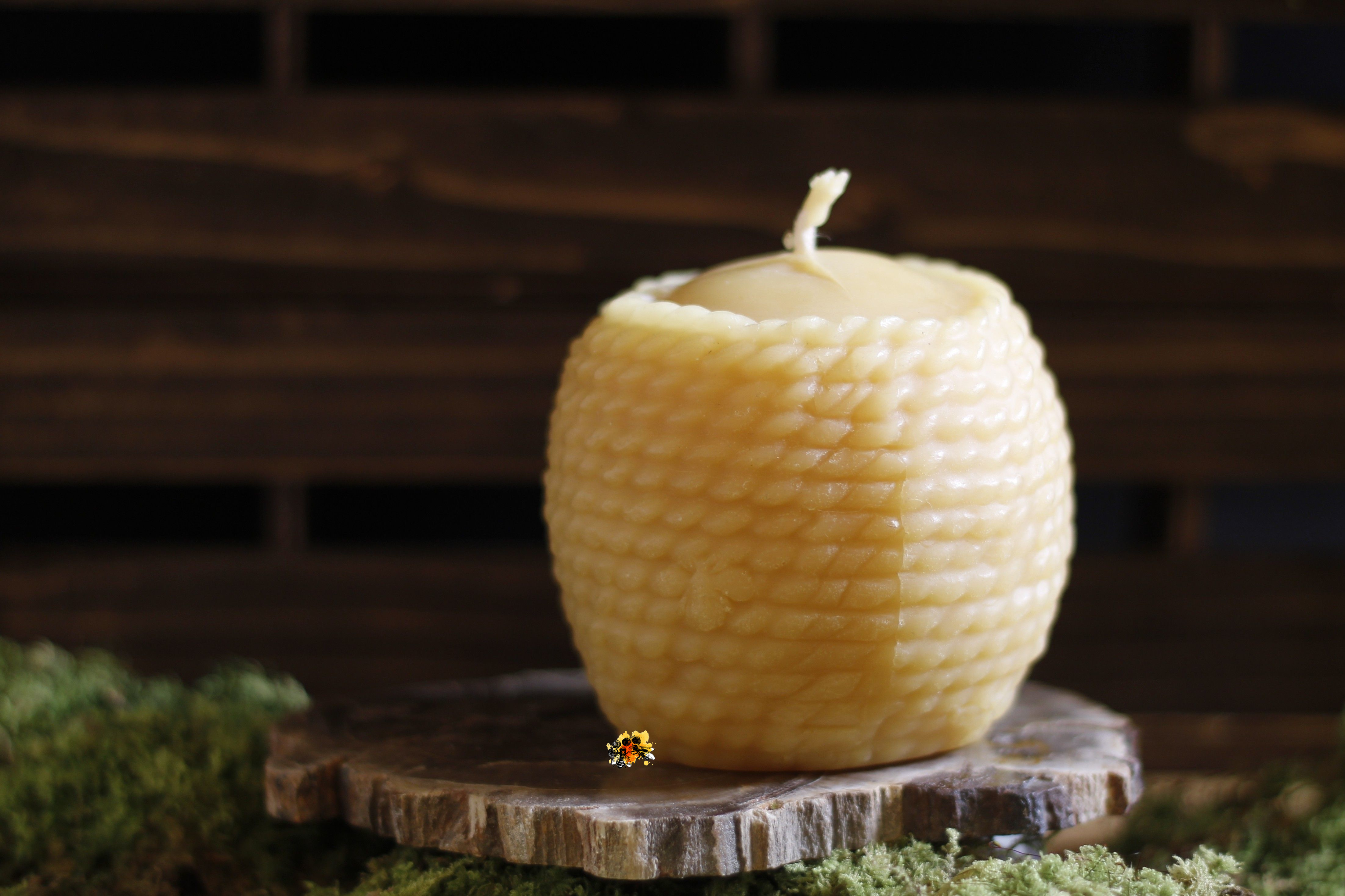 Kugel "Bienenkorb" Bienenwachskerze