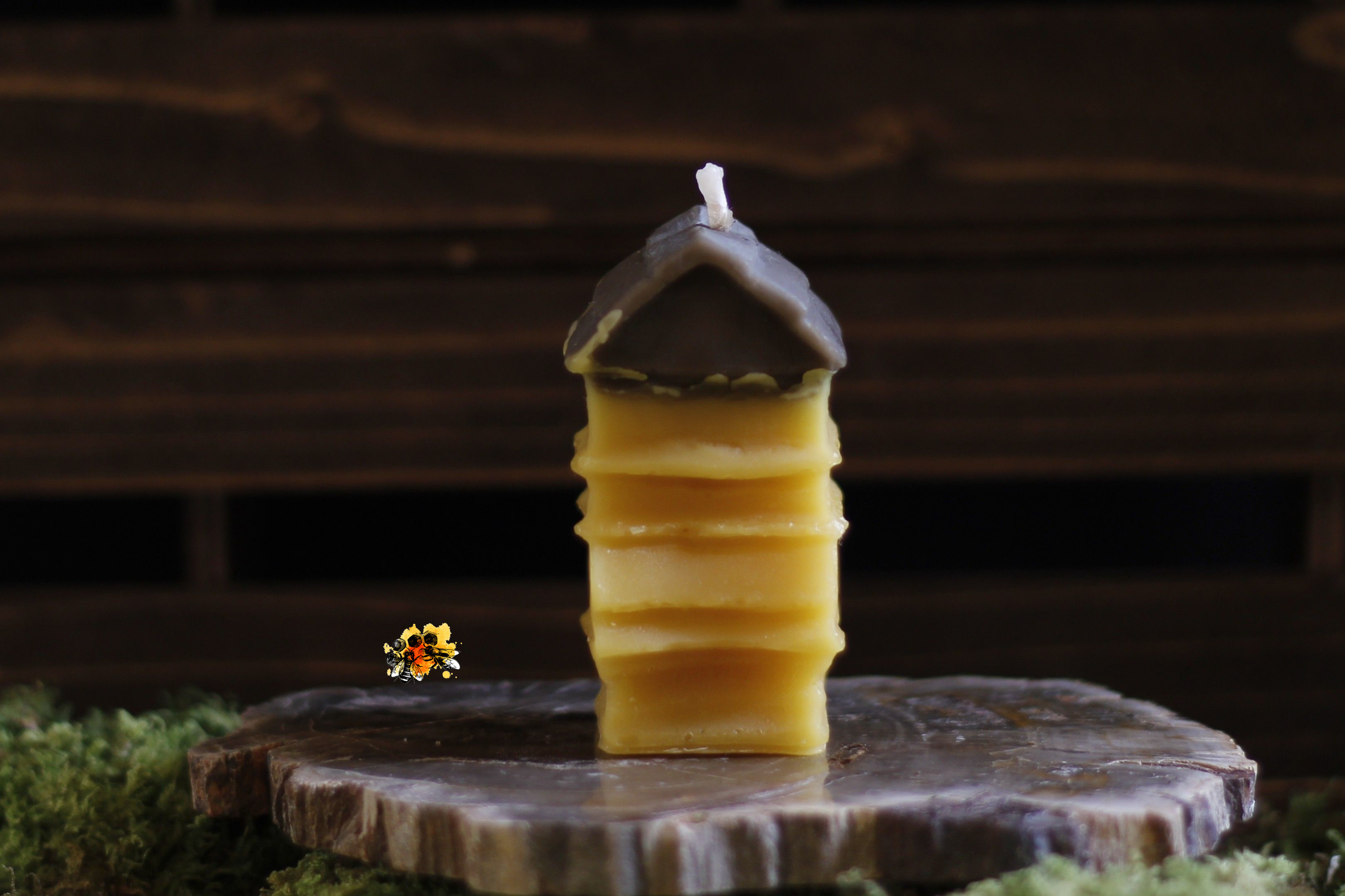 Bienenhaus "Wabenhof" Bienenwachskerze zweifarbig