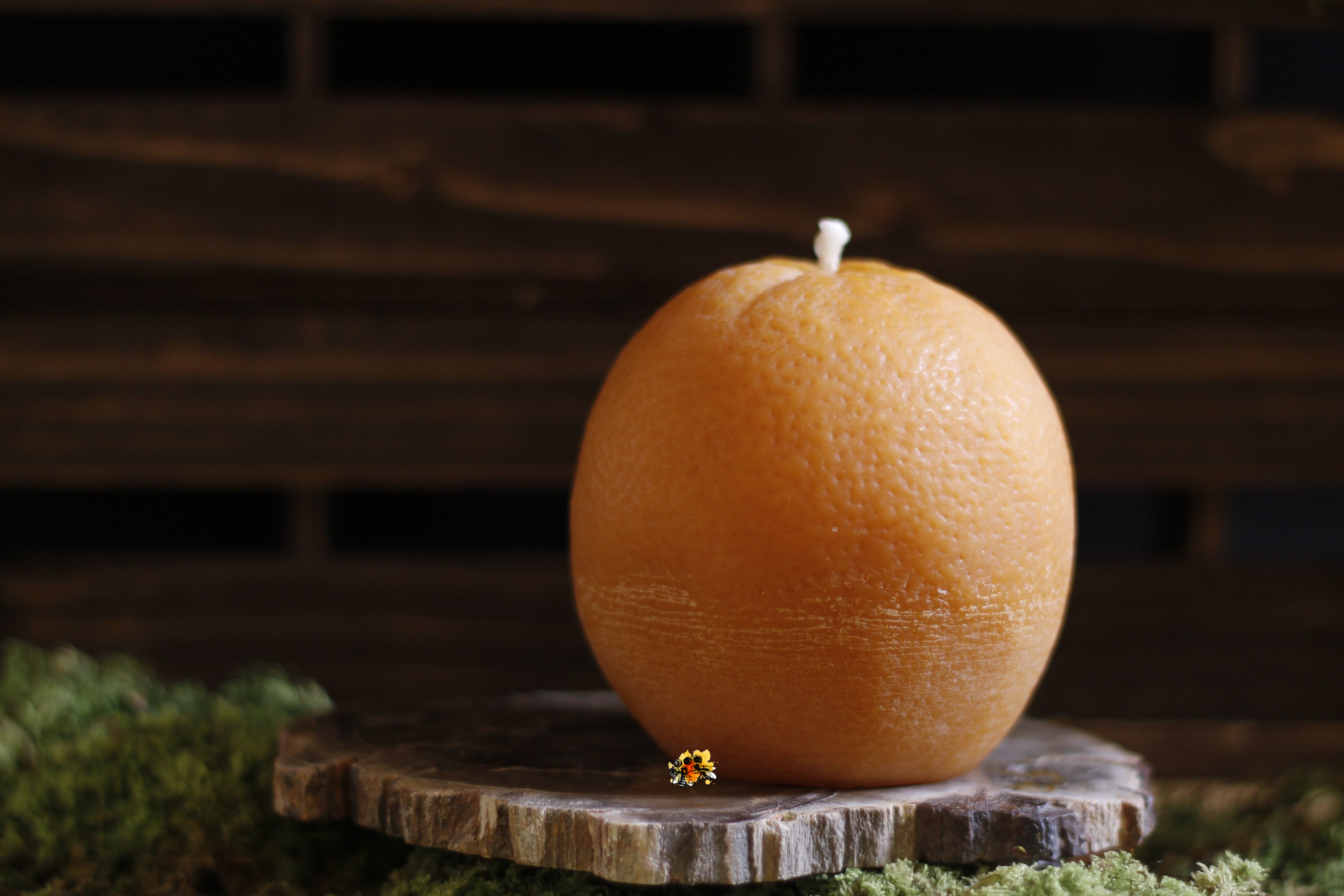 Kugel "Orange" Bienenwachskerze mit zartem Orangenduft