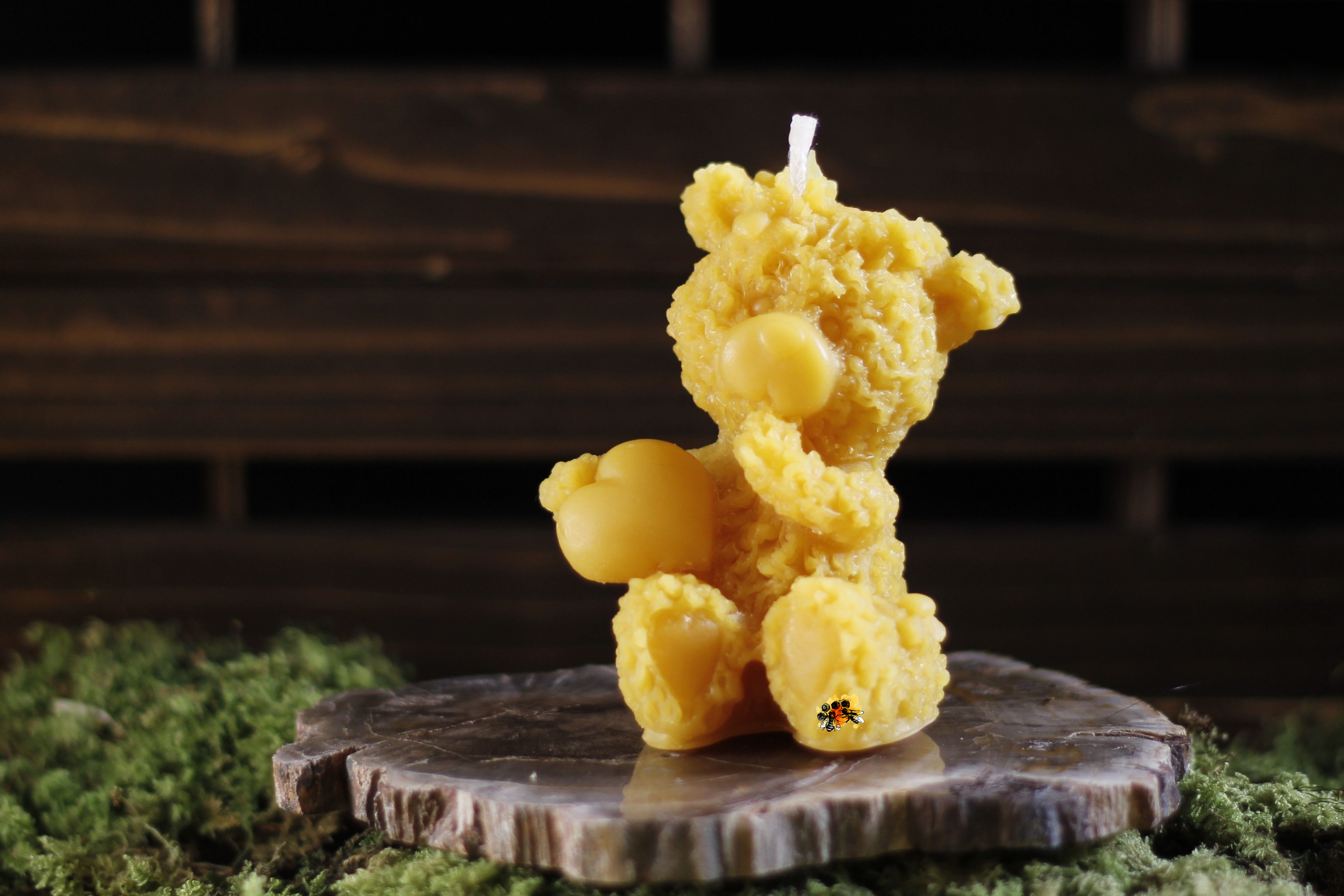 Bär "Leonie mit Herz" Bienenwachskerze